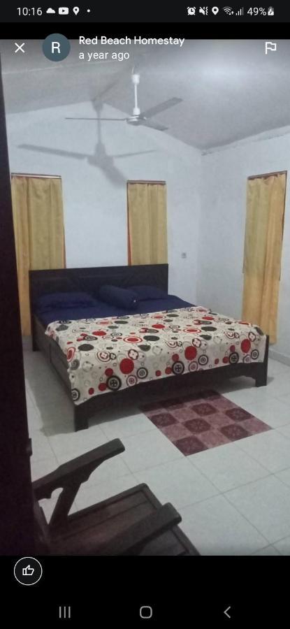 Red Beach Homestay Pasanggaran Esterno foto